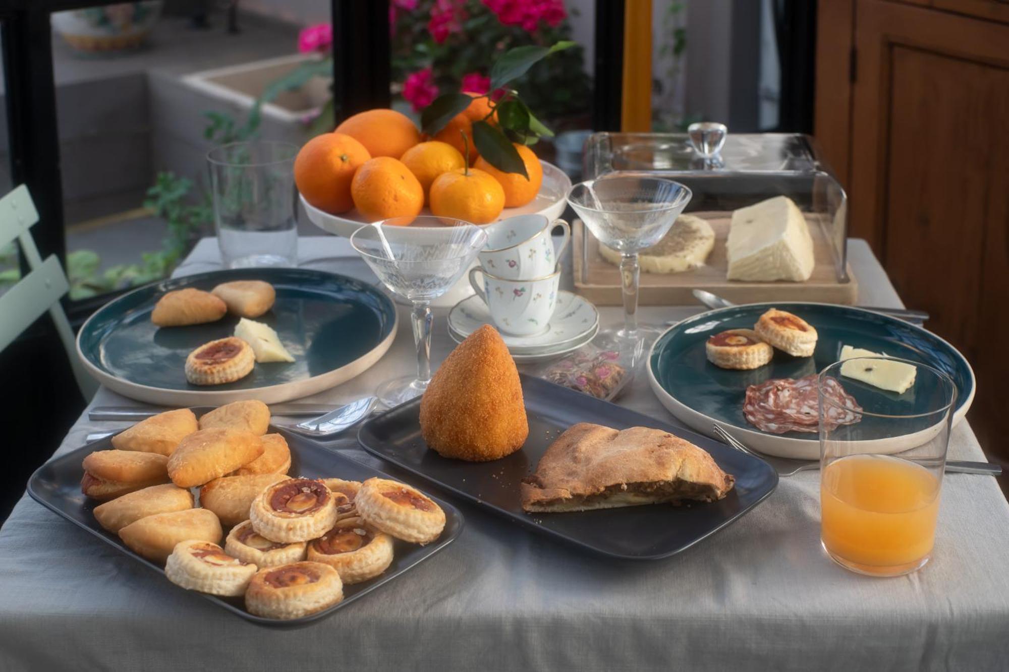 Bed and Breakfast Fra Le Righe CTA Exterior foto